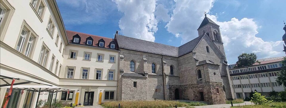 Gebäude kirchliche Träger